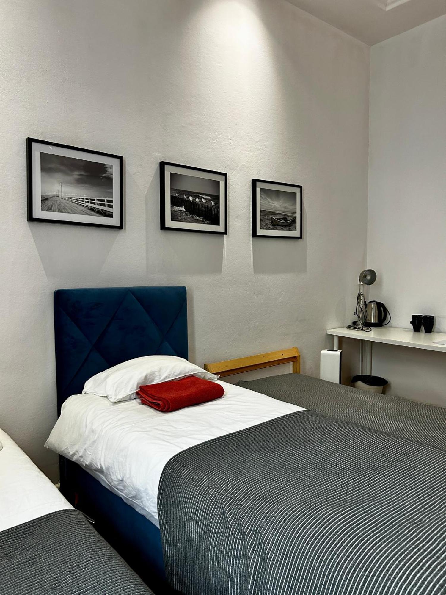 Harmony Aparthotel Krakau Buitenkant foto