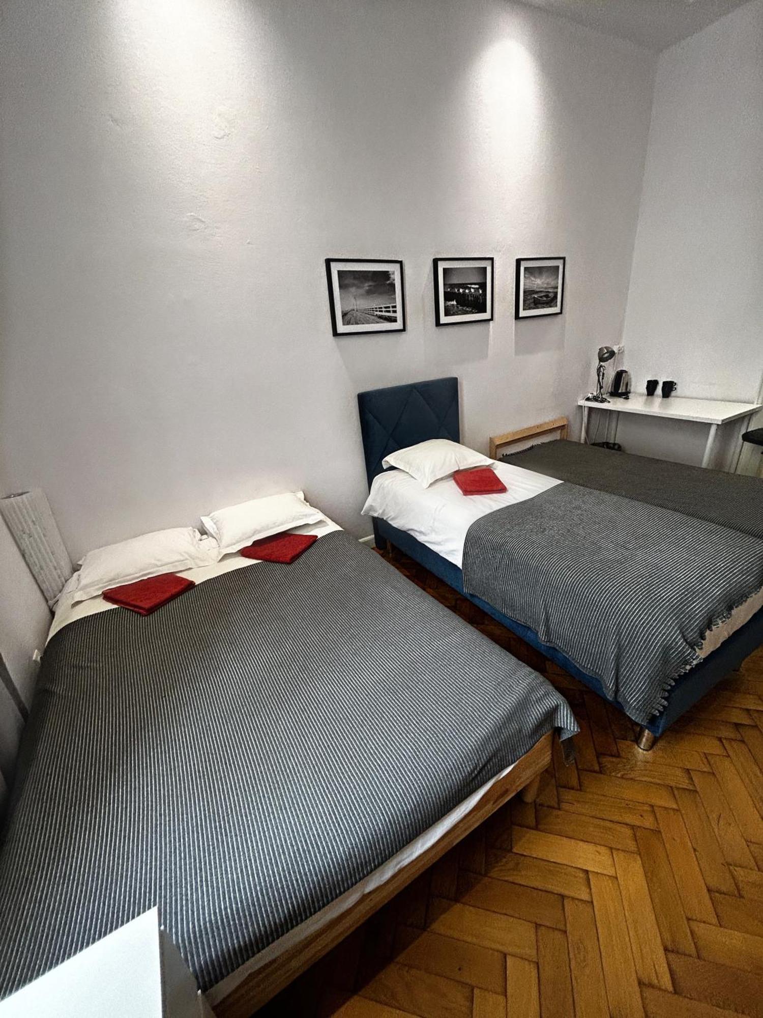 Harmony Aparthotel Krakau Buitenkant foto