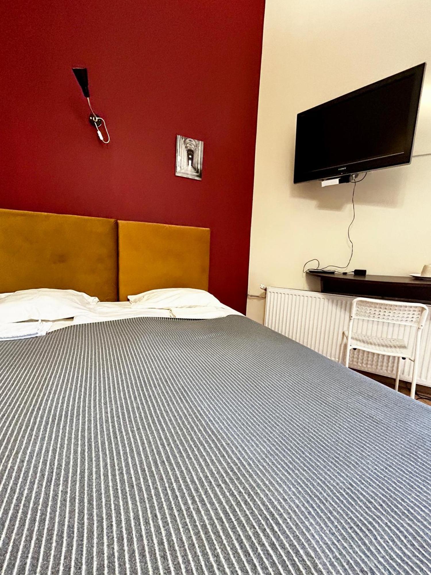 Harmony Aparthotel Krakau Buitenkant foto