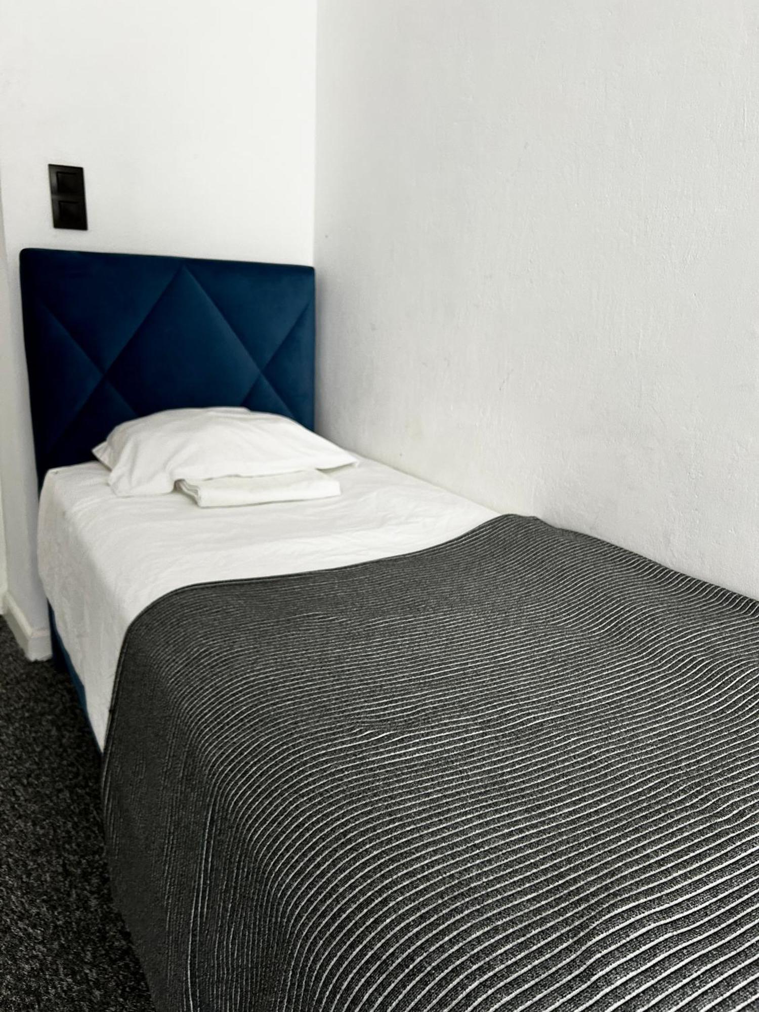 Harmony Aparthotel Krakau Buitenkant foto